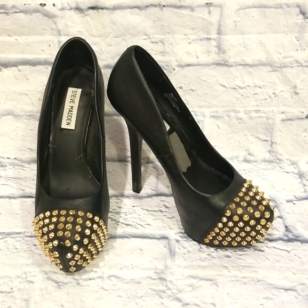Steve Madden Bolddd Pumps
